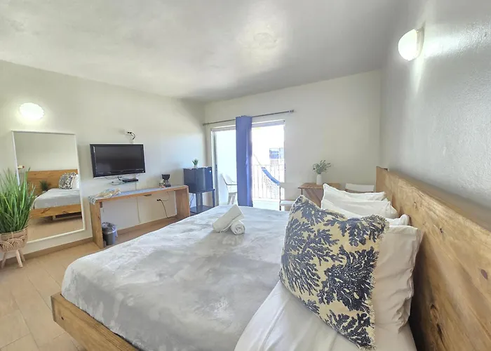 Nautilus By La Jamaca Hotels-Downtown La Parguera